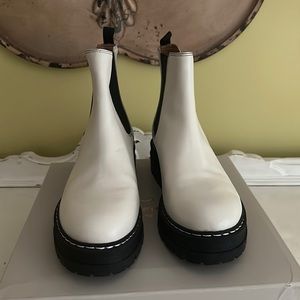 Marc Fisher Ltd Pirro Chelsea Lug Sole Bootie Sz 9.5